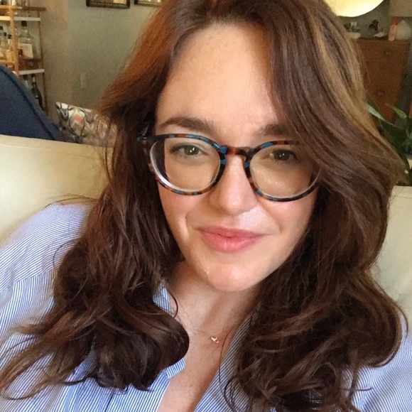 Meet your Posher, Jocelyn - Picture 2 of 2